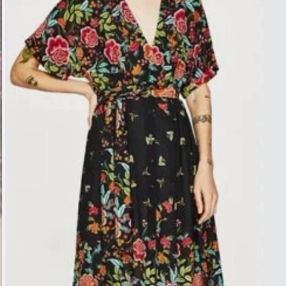 Zara Woman M Black Floral Button Down Kimono Belted Maxi Long Dress